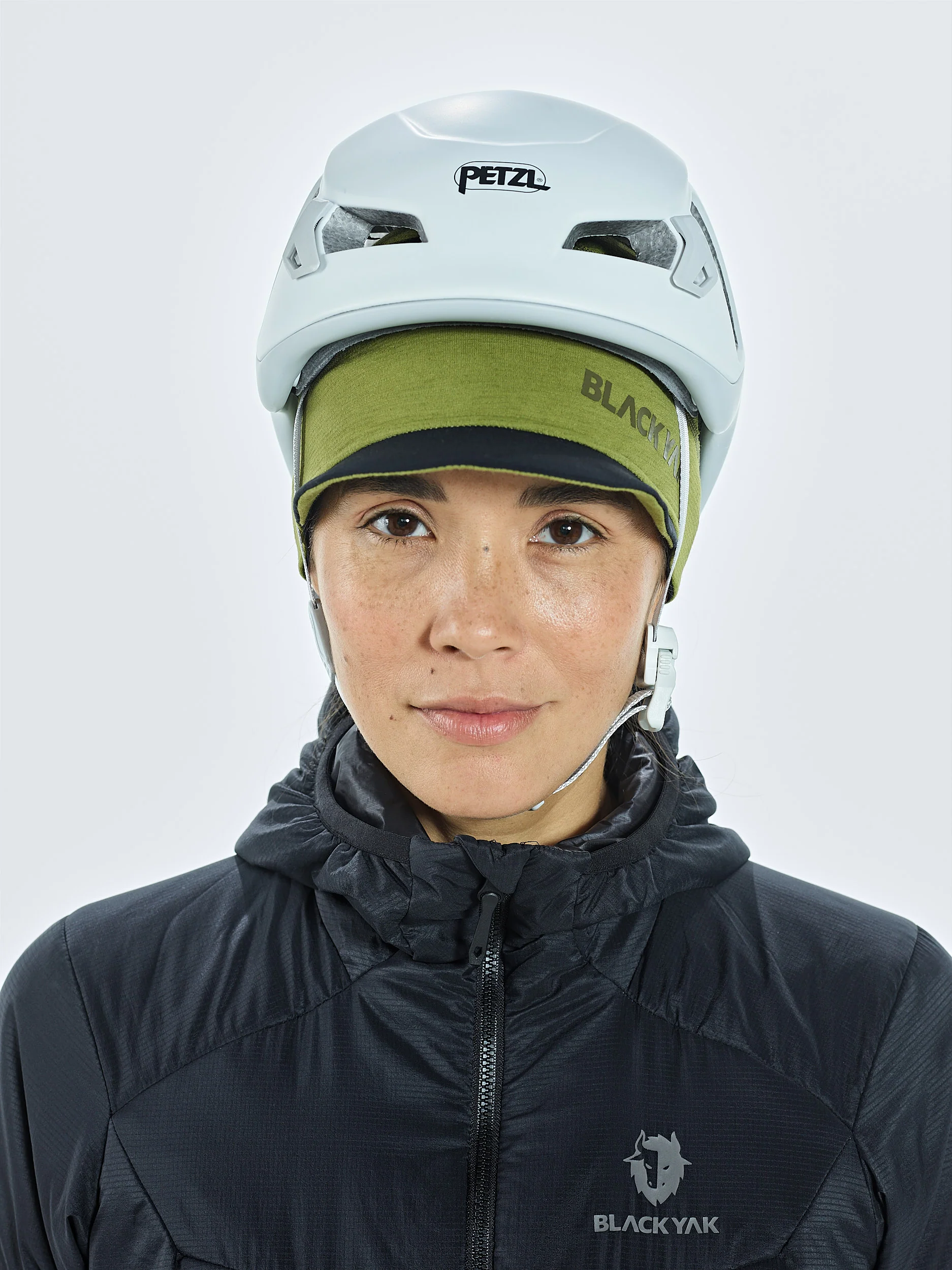 CHAGO FLEECE VISOR CAP - Image 15