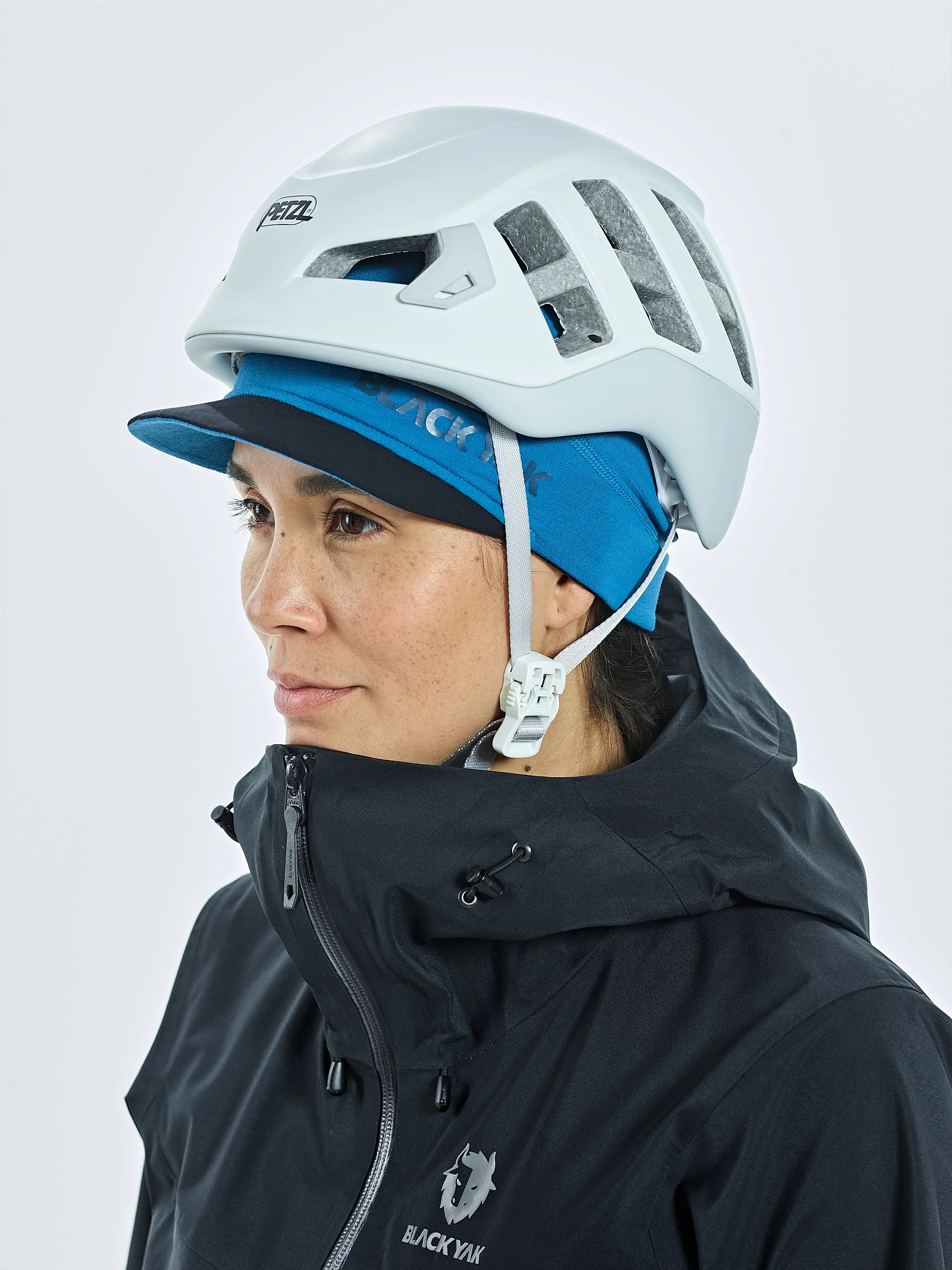 CHAGO FLEECE VISOR CAP - Image 26