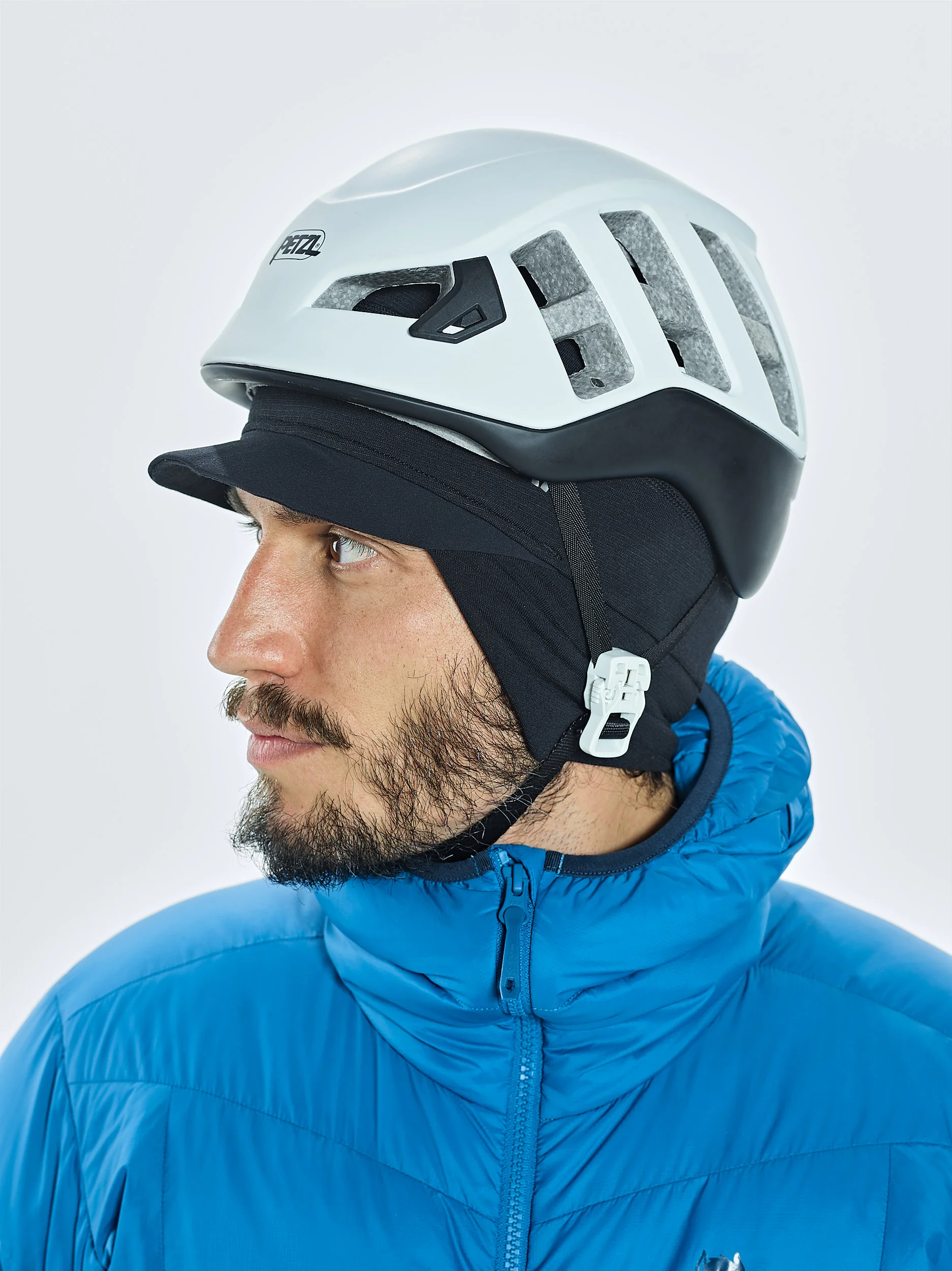 CHAGO FLEECE VISOR OVER EAR CAP - Image 7