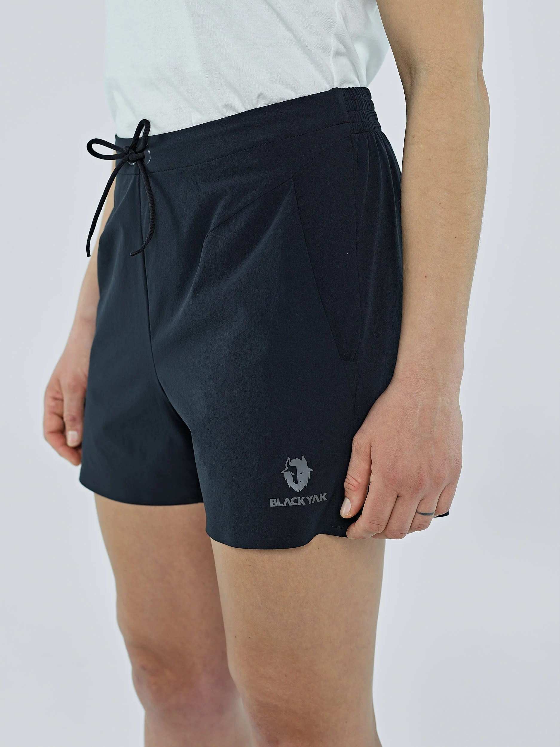 DAMEN CARACU SUPERLIGHT OUTDOOR SHORTS - Image 4