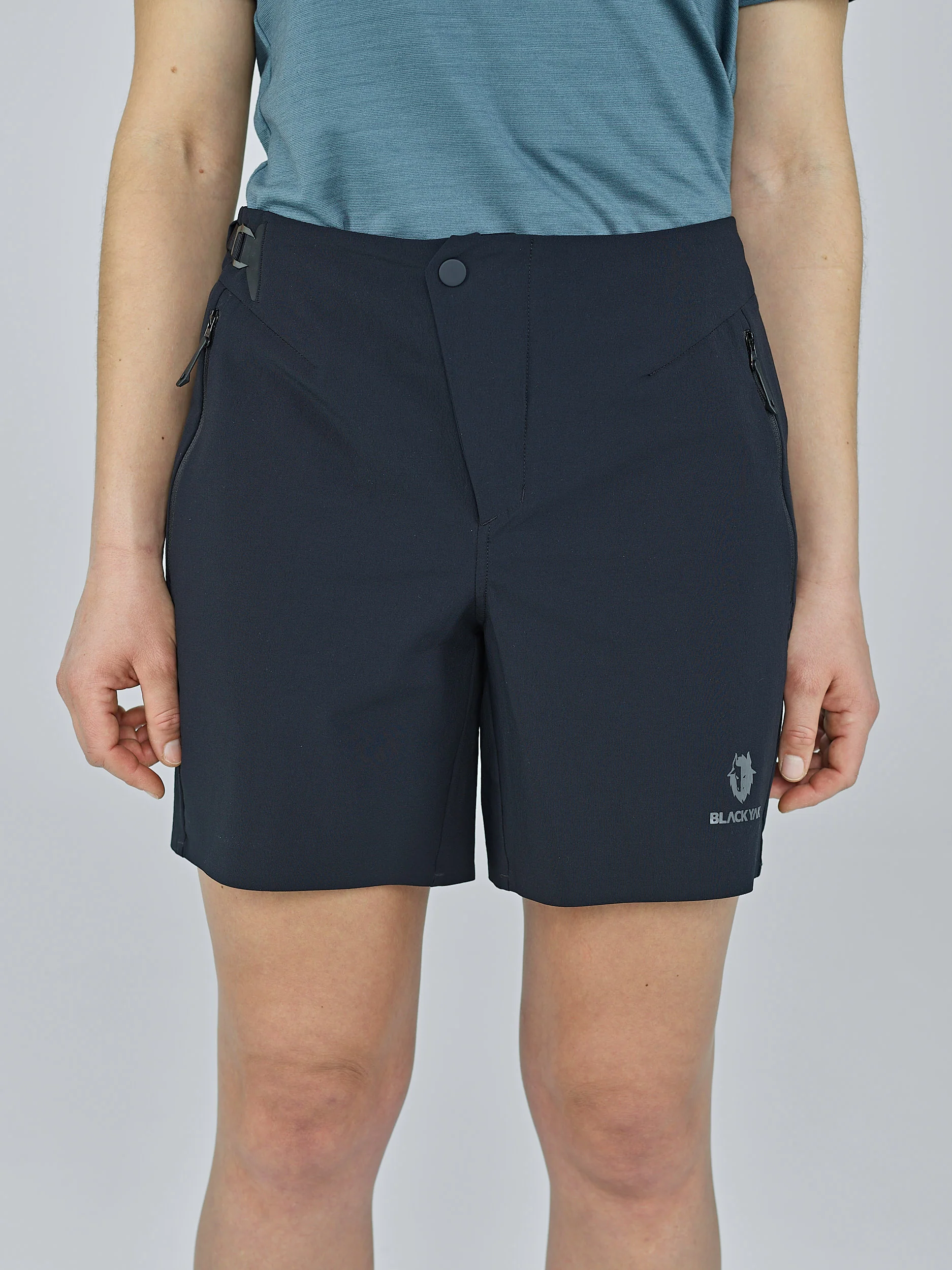 DAMEN DANGI OUTDOOR SHORTS - Image 3