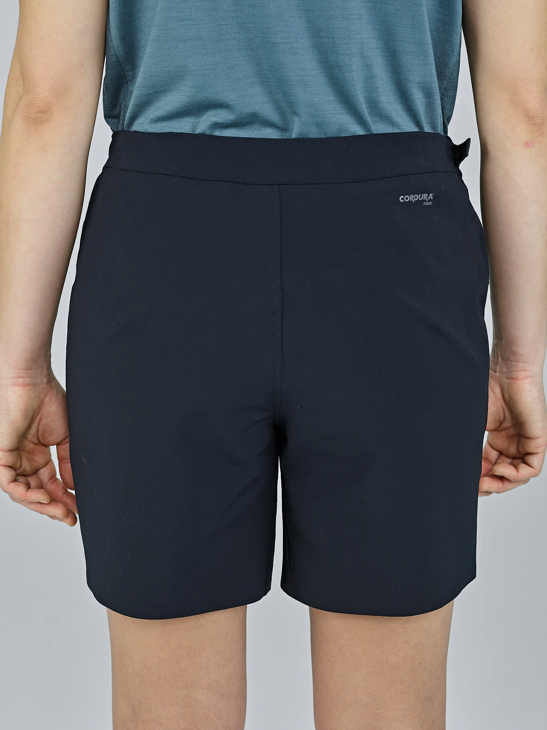 DAMEN DANGI OUTDOOR SHORTS - Image 6