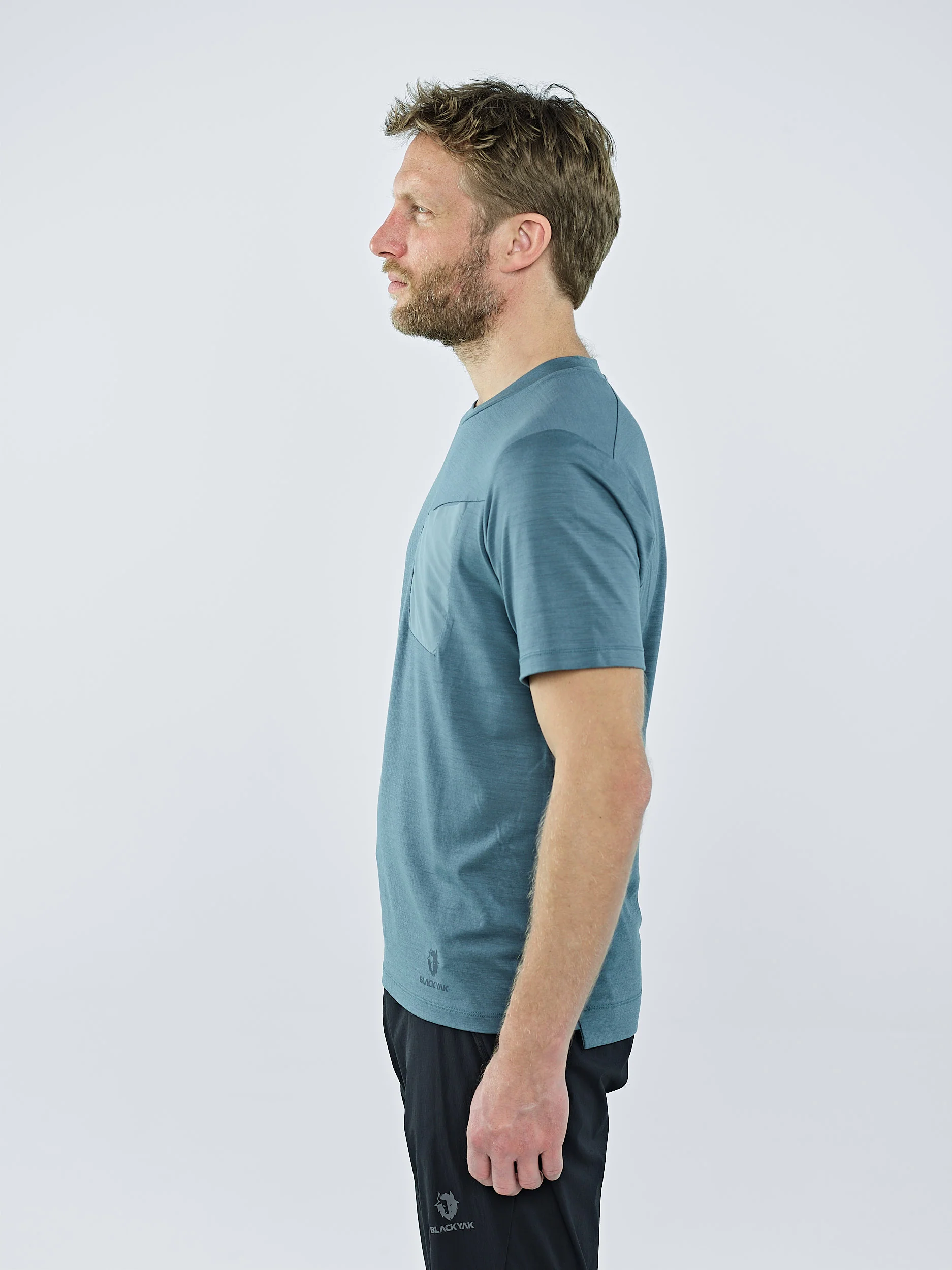 HERREN MEWATI CHEST POCKET T-SHIRT - Image 21