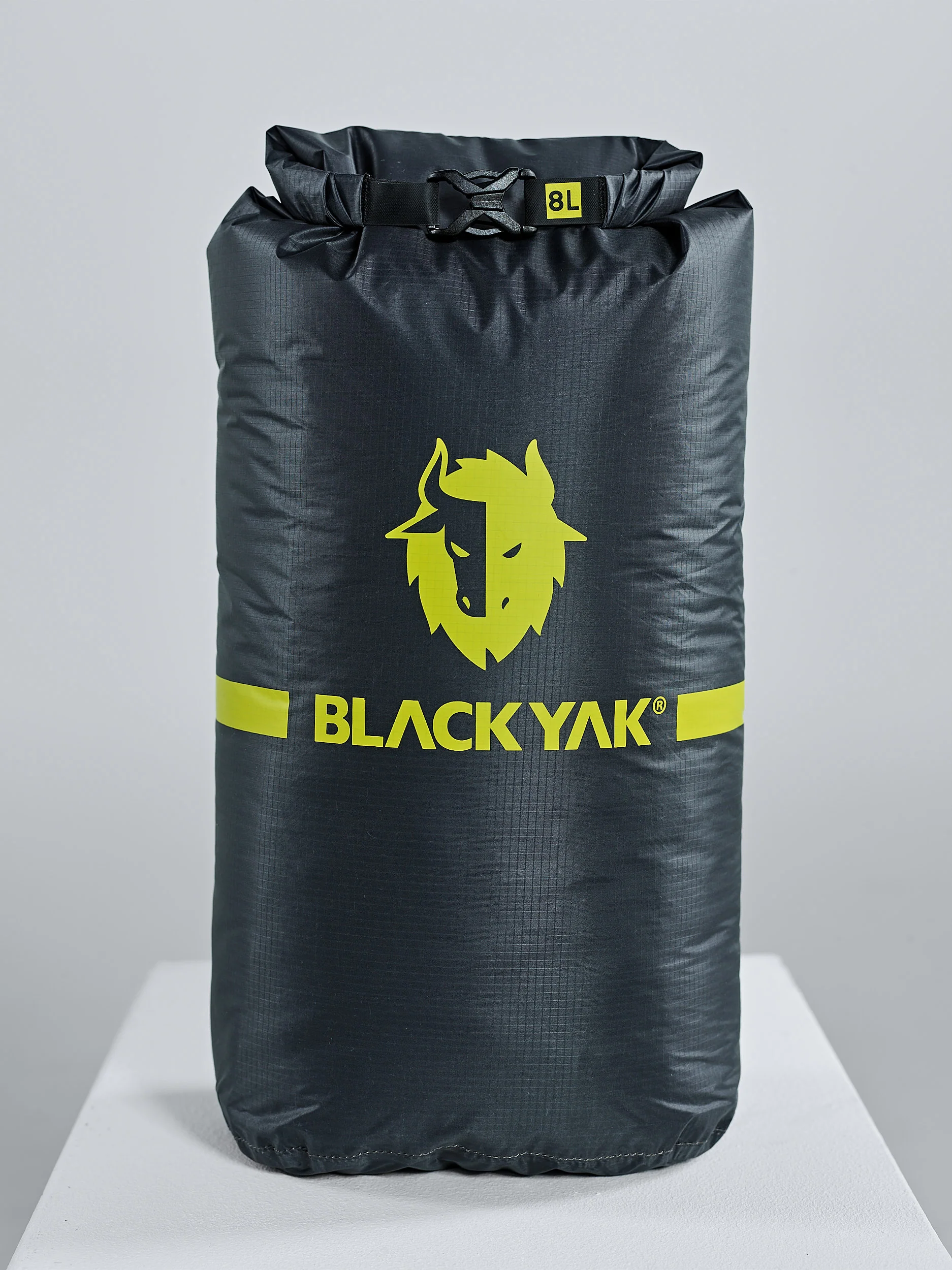 YAK LOGO 8L DRY BAG - Image 3