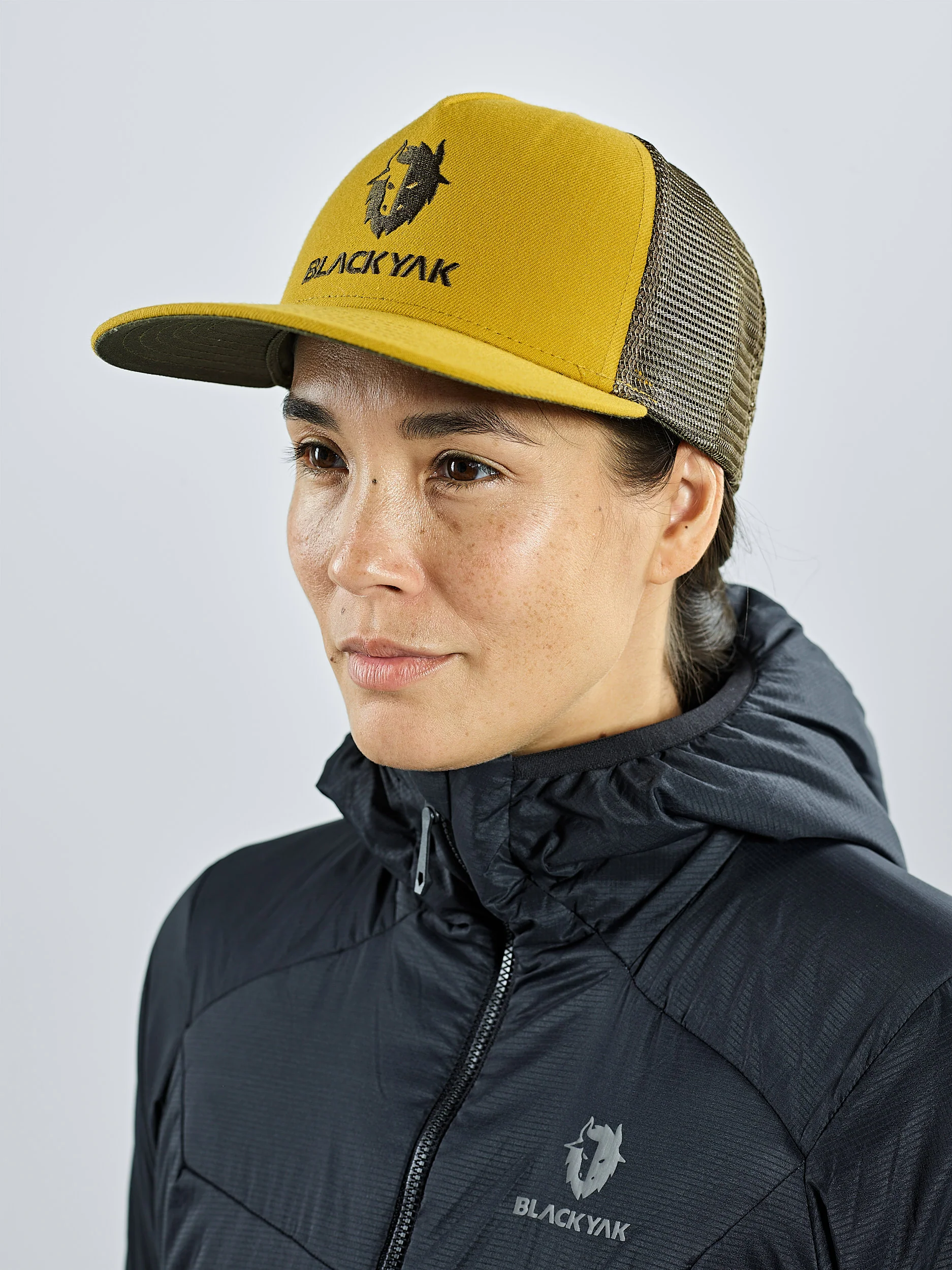 YAK LOGO CLASSIC TRUCKER CAP - Image 4