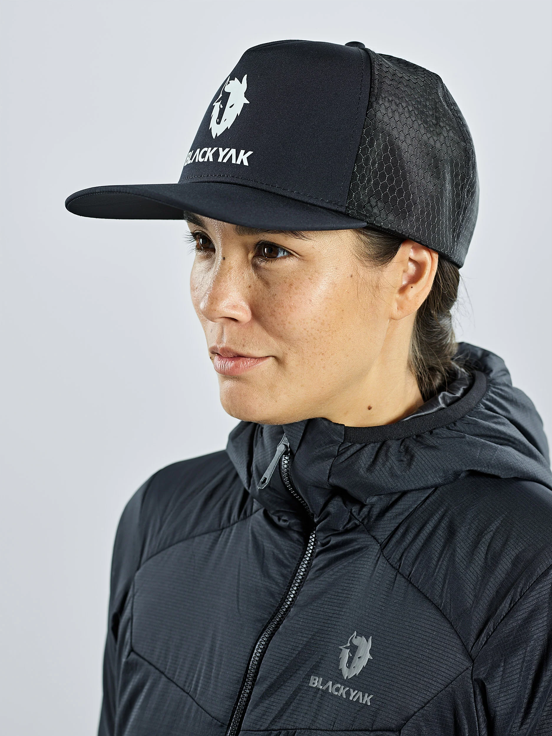 YAK LOGO TECH CAP - Image 8